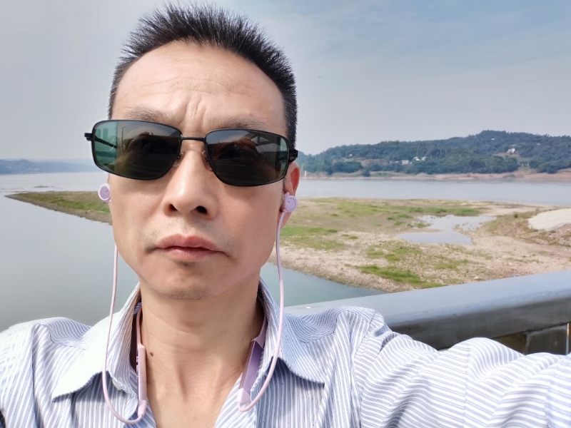 猪哥哥的第一张照片--宜宾认干亲服务网