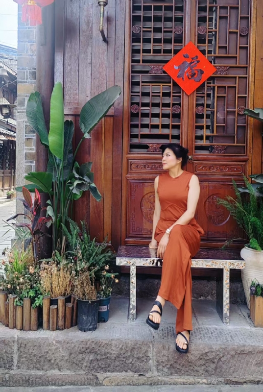 宛霞的第一张照片--宜宾认干亲服务网